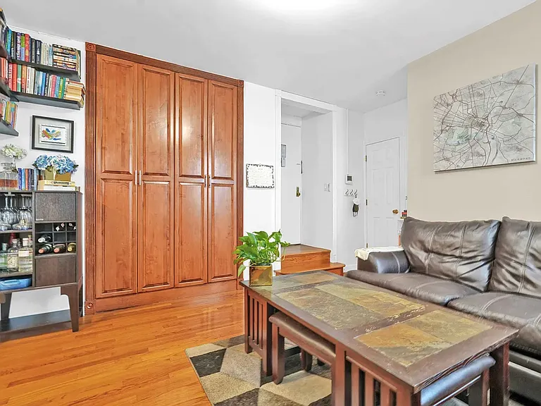 21-37 33rd St #1C — Photo 5