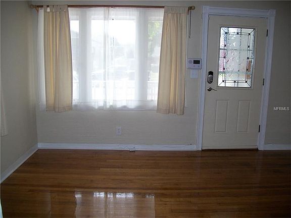 4th image of 2473 14th Ave N