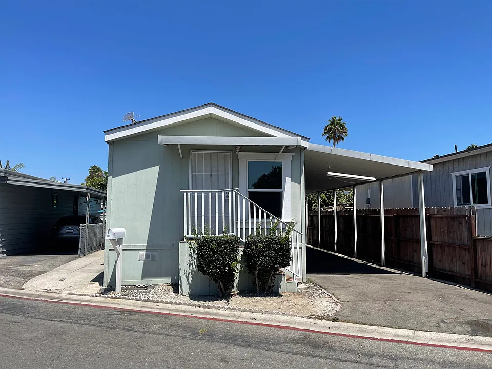 6475 Atlantic Ave #306