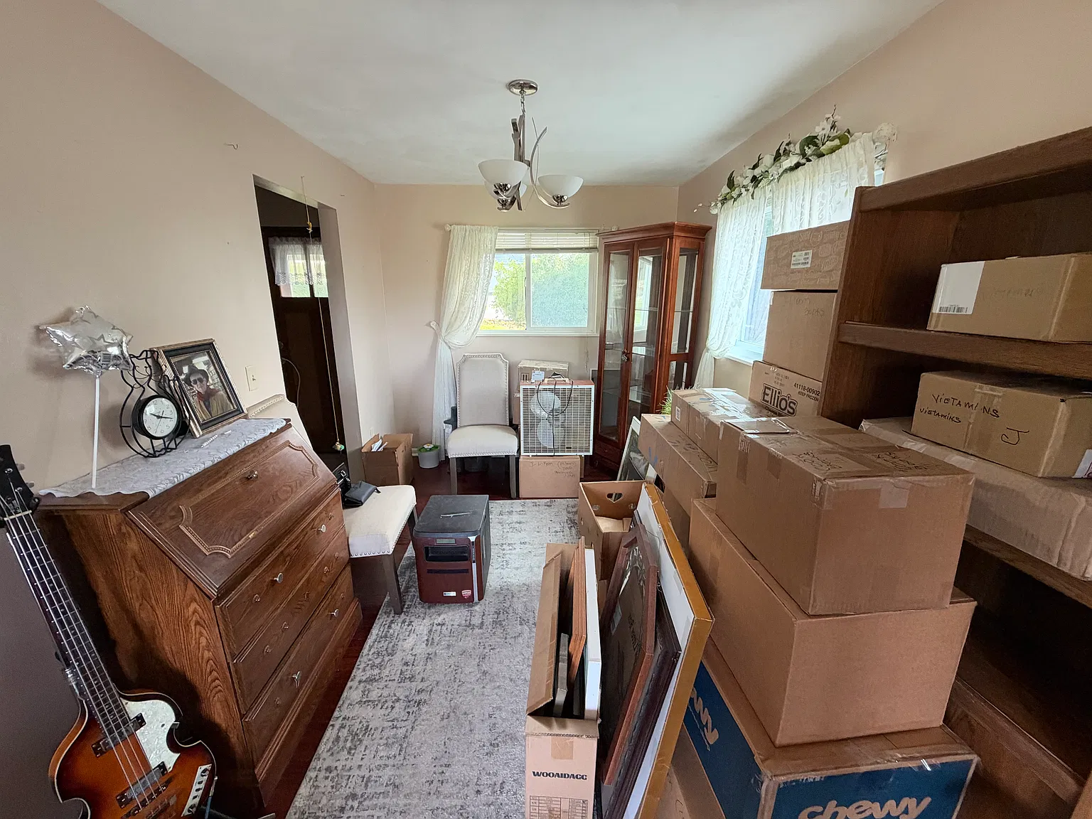 2 bed, 1.5 bath, $1,600 — Photo 2