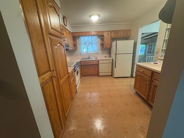 5394 Redwood Rd — Photo 8