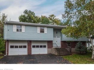 22 Hammick Rd, West Hartford, CT 06107