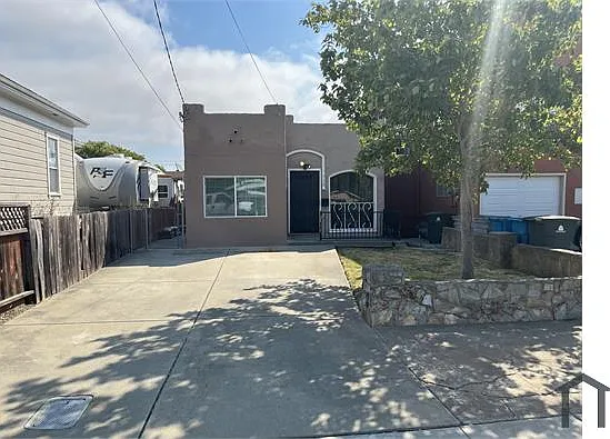 508 Grant St — Photo 2
