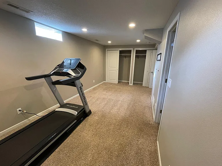 2803 Henry Ct NW — Photo 12