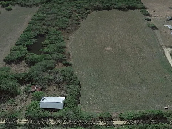 429 County Road 2720, Honey Grove, TX 75446