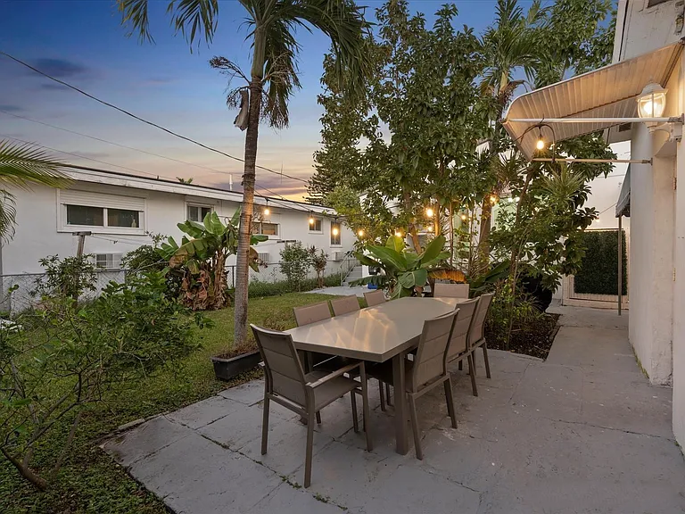 9232 Harding Ave — Photo 23