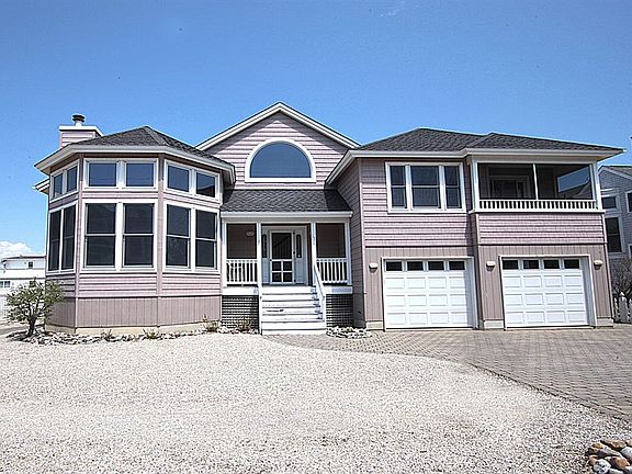 2nd image of 15 E Coughlan Ave
