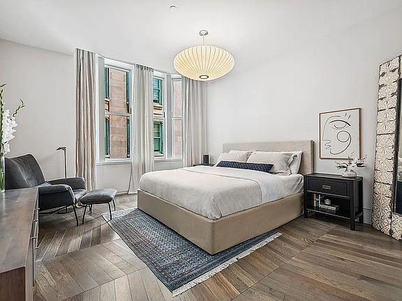 5th image of 49 Chambers St APT 12C