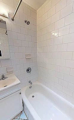 4th image of 1473 1st Ave #3