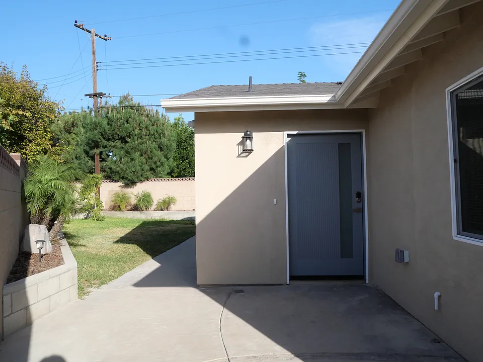 7390 Blackhawk Cir #B