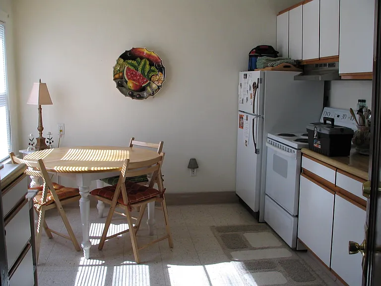 403 Pauline Blvd #B — Photo 3