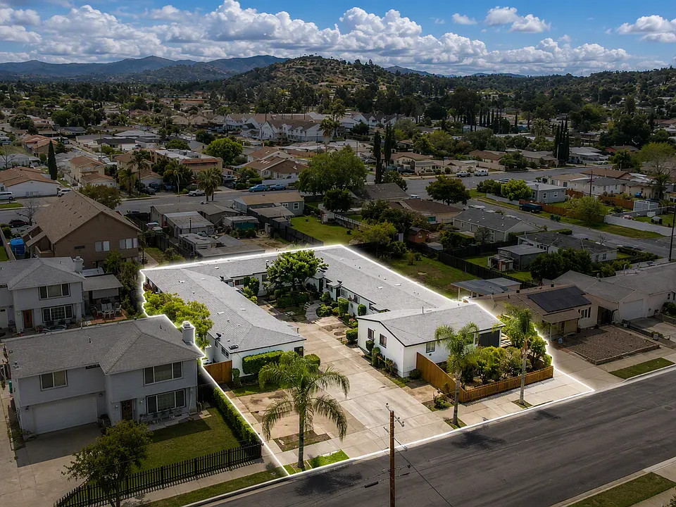 441-449 Claydelle Ave El Cajon, CA 92020