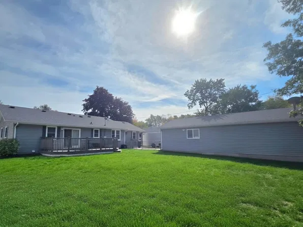 10440 Zion St NW, Coon Rapids, MN 55433