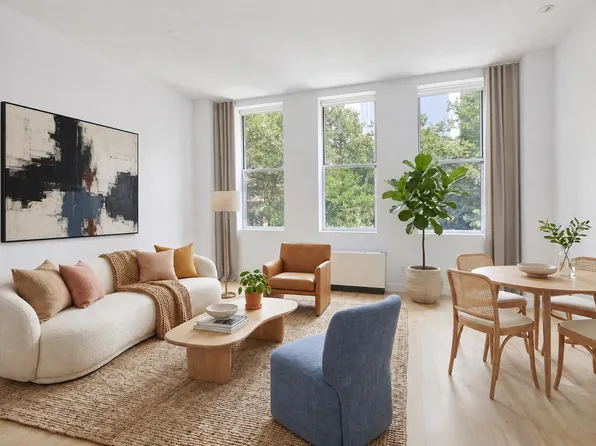 420 W 25th St APT 2D, New York, NY 10001