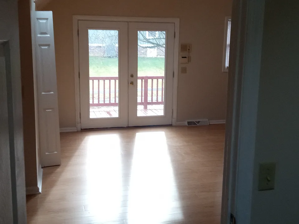 700 Fairway Dr #1