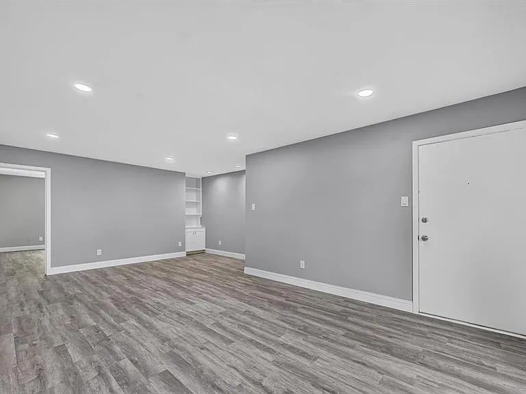 5033 Cedar Springs Rd — Photo 13