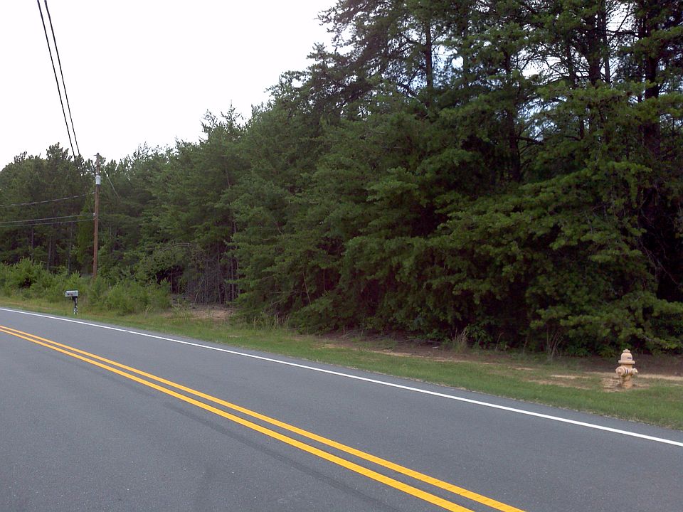 2nd image of 2383 Darwick Rd