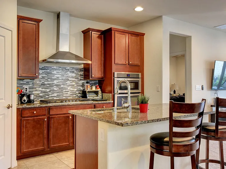 47 Berneri Dr — Photo 5
