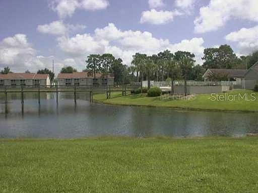5th image of 121 Reserve 213 Cir