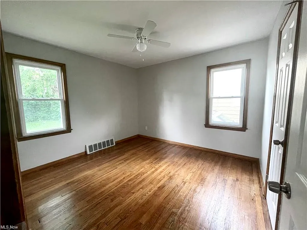 3 bed, 1092 sqft, $1,700 — Photo 4