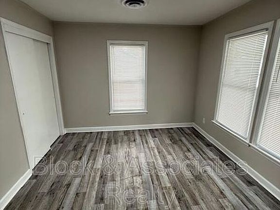 2nd image of 325 Rich Ave