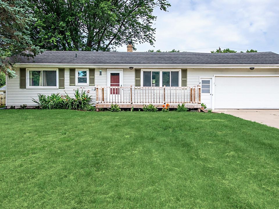 1st image of 1415 Castle Ct