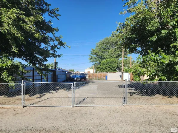 154 M St, Hawthorne, NV 89415