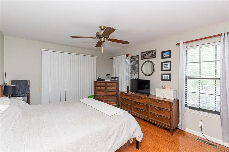 Thumbnail 15