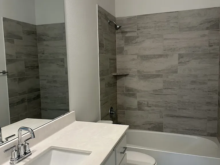 8215 Manoa Dr — Photo 17