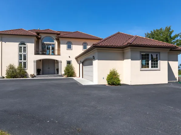 36895 Chinulna Dr, Kenai, AK 99611