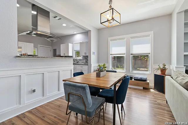 944 Fulton Ave — Photo 10
