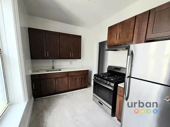 1068 Winthrop Street image 1 of 6