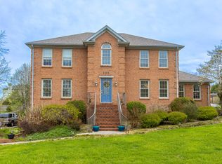 205 Man O War Dr, Danville, KY 40422