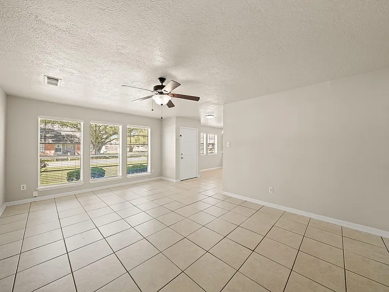 12602 Folkcrest Way #B — Photo 7