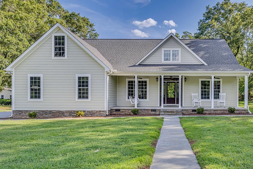 240 S Main St, Due West, SC 29639 Zillow