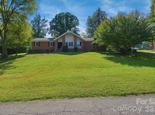 6205 Ferncliff Dr NW, Concord, NC 28027