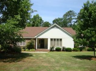 5209 McLeod Rd, Lumberton, NC 28358