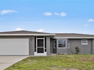 222 Caddy Rd, Rotonda West, FL 33947