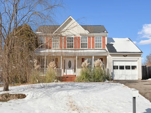 14140 Rockinghorse Dr, Woodbridge, VA 22193