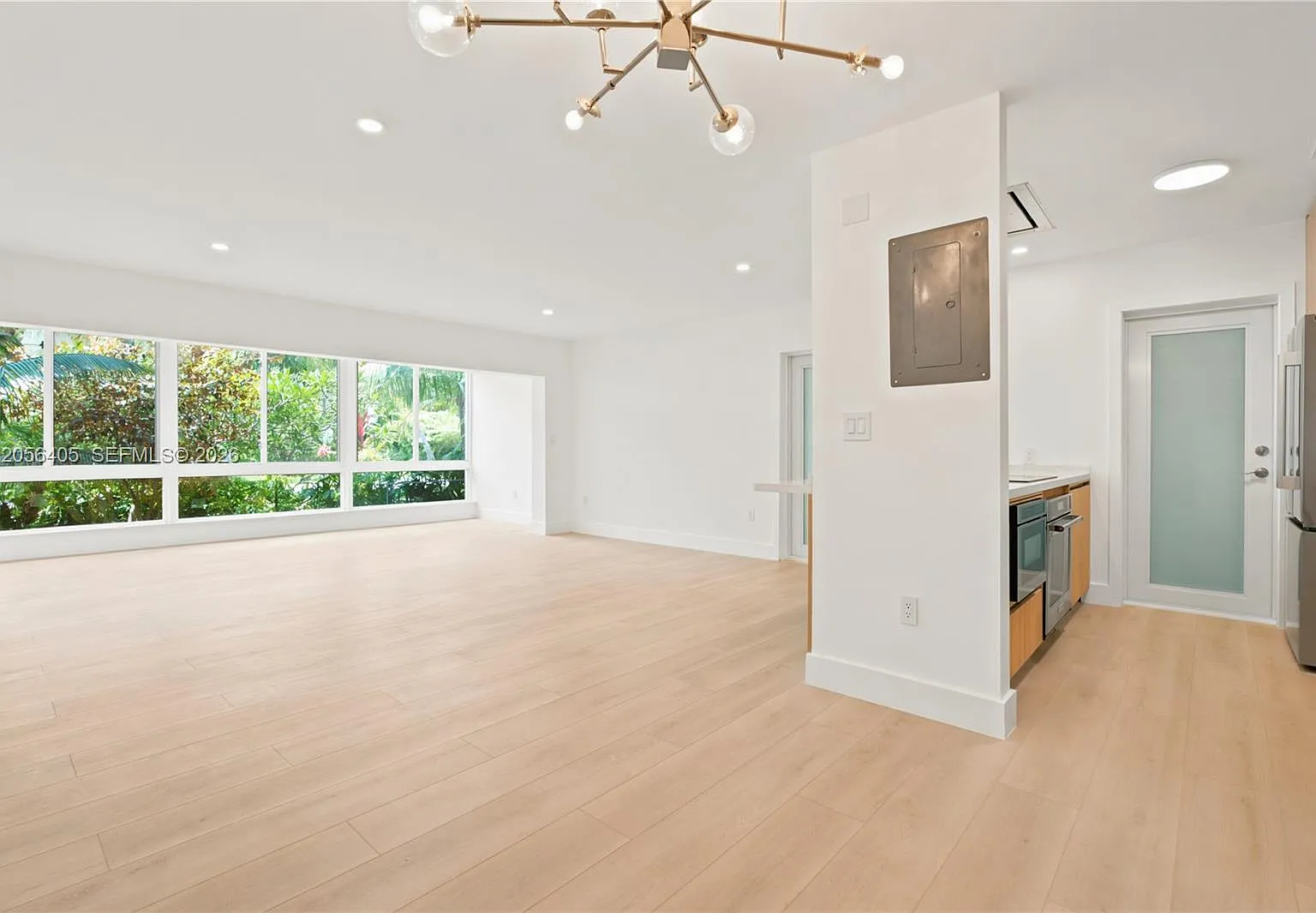 Sunrise Manor Condo — Photo 4
