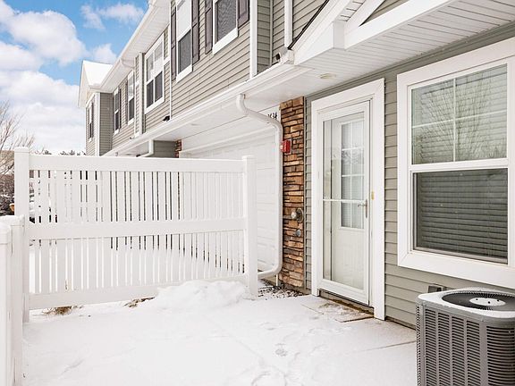3rd image of 3636 White Pine Way