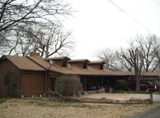 1016 Red Bud Dr, Grove, OK 74344