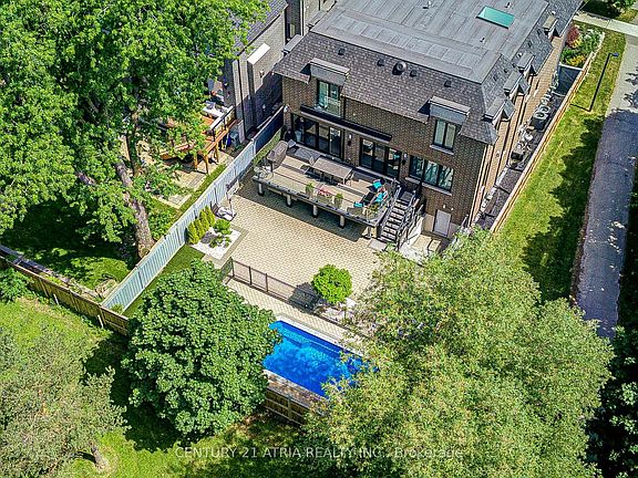 5th image of 460 Hounslow Ave
