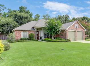 103 Spring Lake Cir, Lafayette, LA 70508