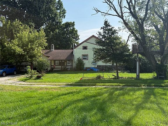2nd image of 9523 E Center St