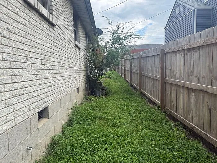 211 Robinwood Ave — Photo 18