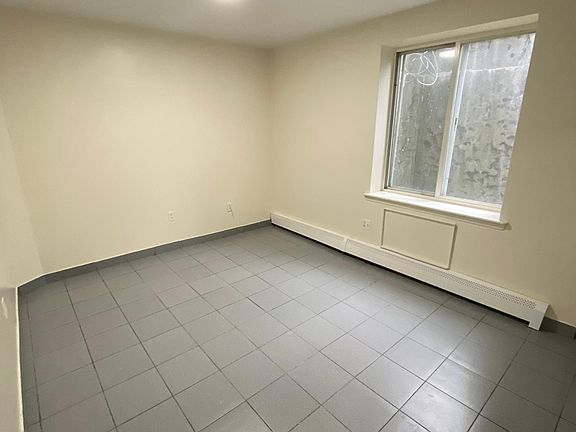 4th image of 2523 Barnes Ave APT 1A