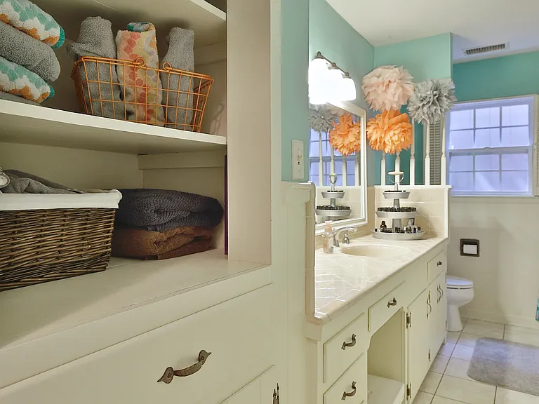 2132 Sylvan Dr — Photo 25