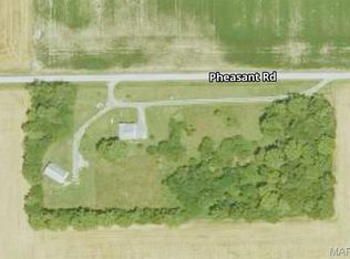 17642 Pheasant Rd, Nashville, IL 62263