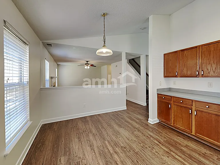 855 Anchor Way NE — Photo 5